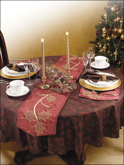 Holly Table Accents